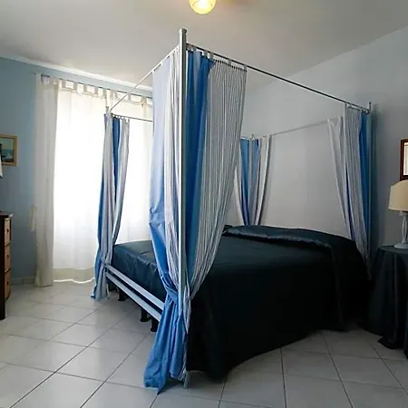 Guest house Amelia 3*