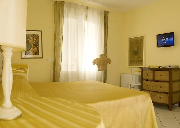 Amelia 3* Marina di Pietrasanta