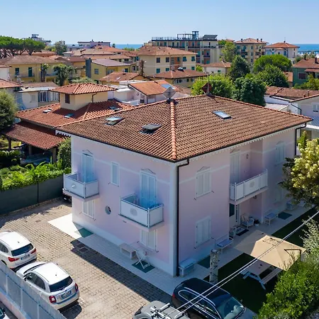Pensión Amelia Marina di Pietrasanta